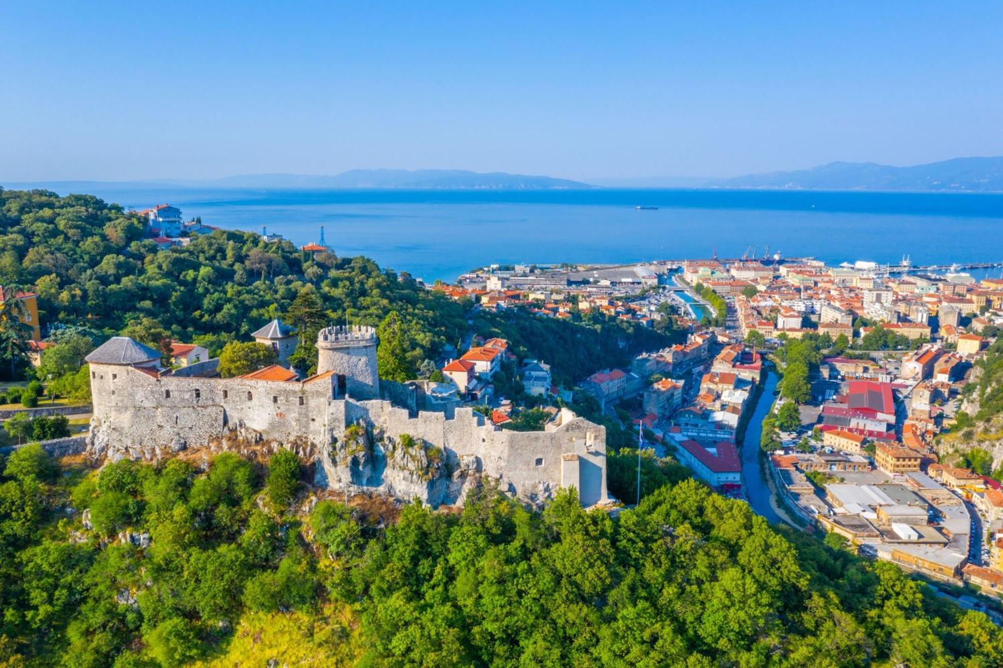 City Apartment With Garden - Happy Rentals Rijeka Dış mekan fotoğraf