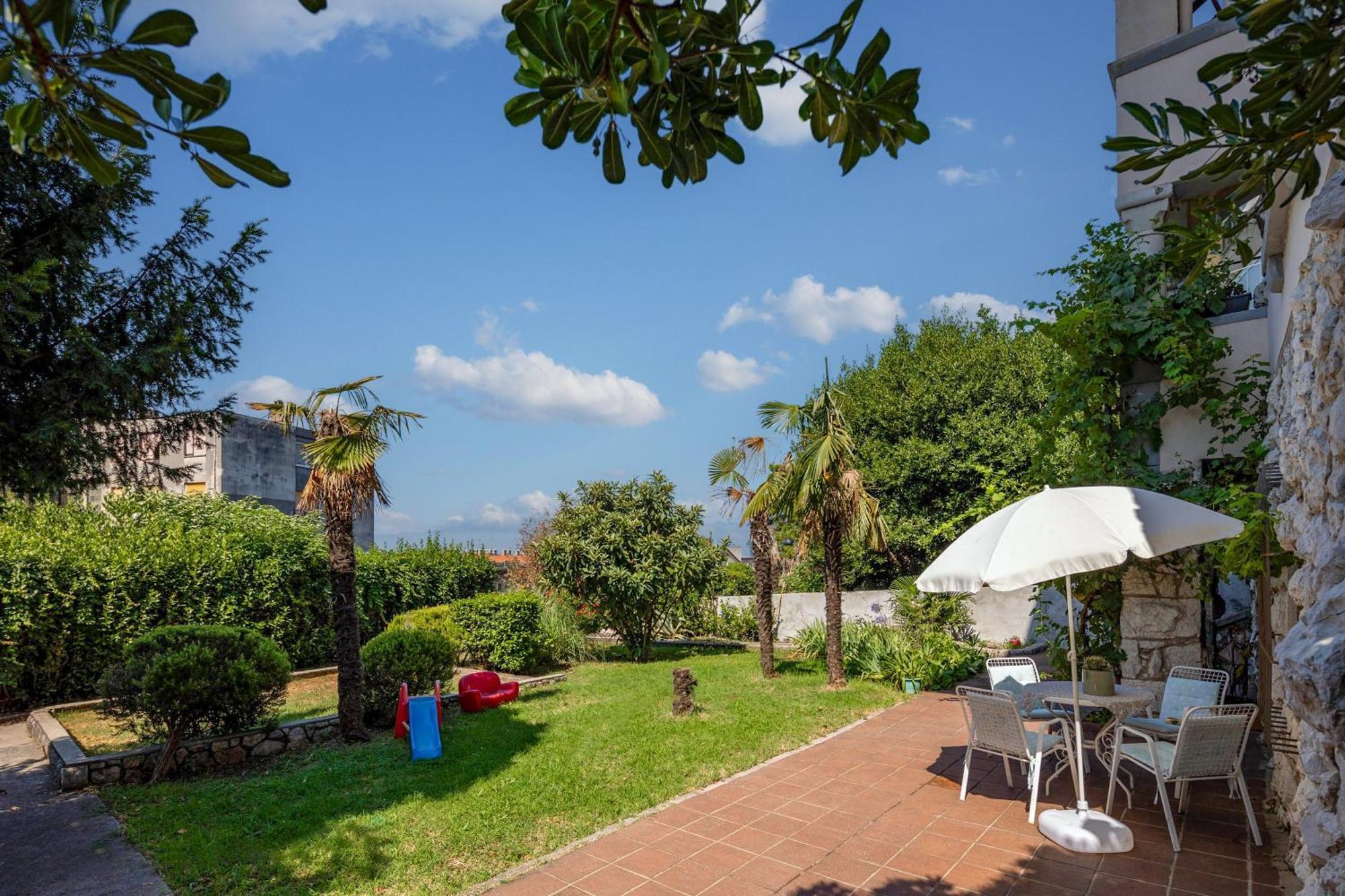 City Apartment With Garden - Happy Rentals Rijeka Dış mekan fotoğraf